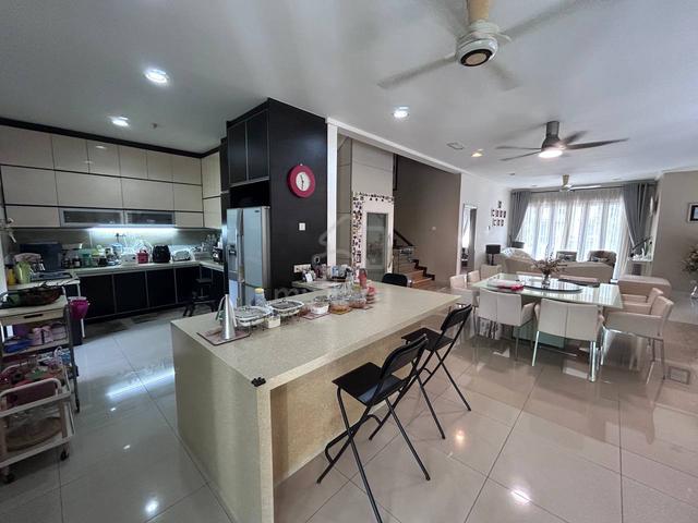 ADA LIFT ⭐ FACING OPEN ⭐ END LOT 3 Storey Casa Rimba Desa Melawati Kl 1