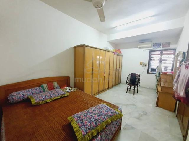 Fully Renovated and Fully Extended 2 Storey Terrace for Bayu Perdana 3