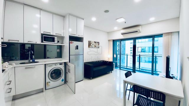 corner unit mid floor KLCC Summer Suites 1
