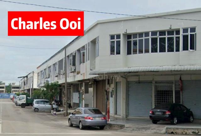 1.5 Storey Adjoining Light Industry Warehouse For Rent | Binajaya 1