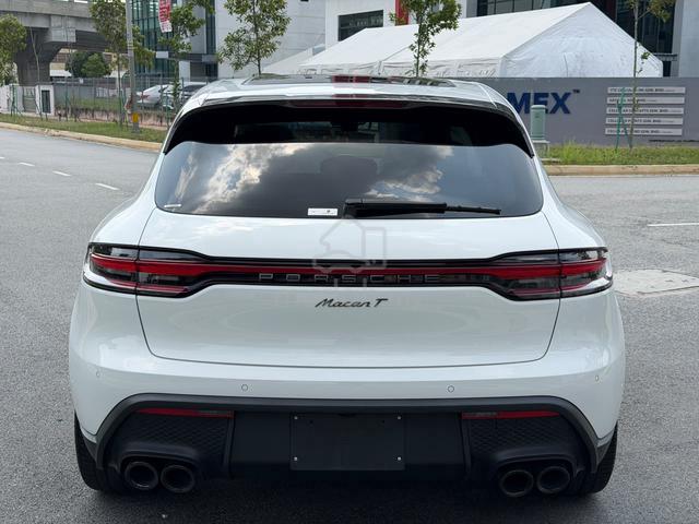 2023 Porsche MACAN T NFL FREE 5 YEAR WARRANTY - 4