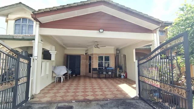 Double Storey House Taman Puteri Subang Seksyen U5 Subang Bestari 1