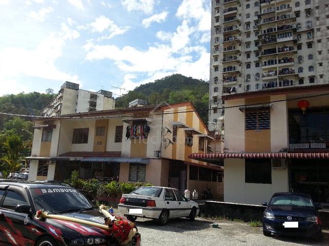 GROUND FLOOR 3-ROOMS CLUSTER HOUSE @ Lorong Semarak Api P/Renovated 1