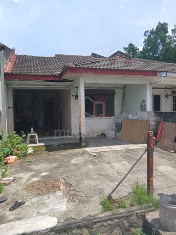 [Abandon] Single Storey Bukit Beruntung Jalan Teratai , Sentosa Rawang 1