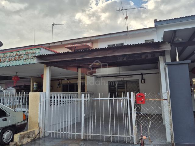 Melaka Taman Malim Jaya Abadi 2 Storey Terrace house for rent 1