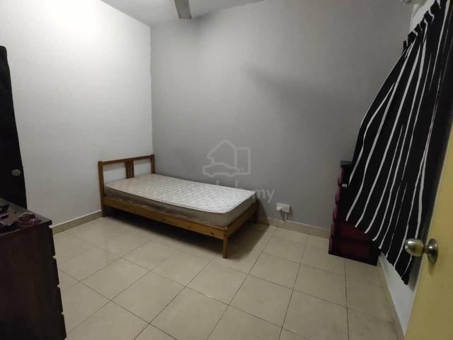 Room for Rent Kristal Height, Seksyen 7 Shah Alam 1