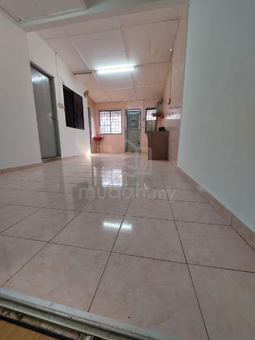 Rumah Taman Tas Untuk Disewa 4