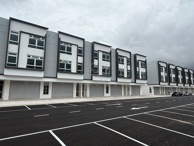Adda Height Brand New Shoplot Facing Yijiaπ Ground & 1st Floor 1