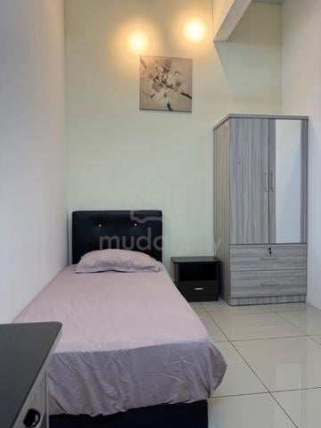 Furnished Single Room with Shared Bathroom for Rent at Bukit Banyan 1