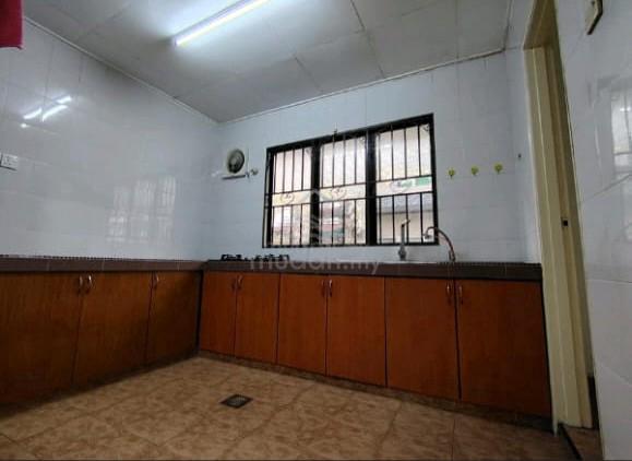 USj 20 Subang Jaya Semi-Detached House Partially Furnished For Sale 5