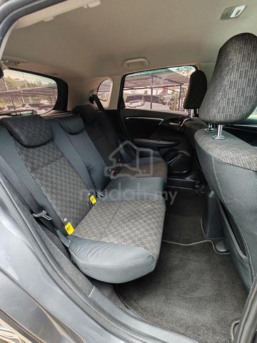 2015 Honda JAZZ 1.5 V (A) - 5