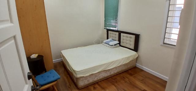 OUG Studio room within terrace house 1