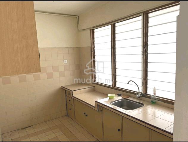 Desa Green Apartment (Jelutong) 1
