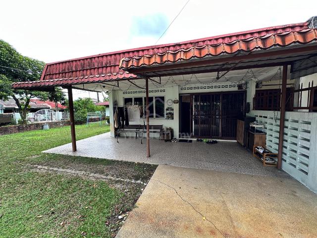 Prime 1 Storey Corner House For Sale 1