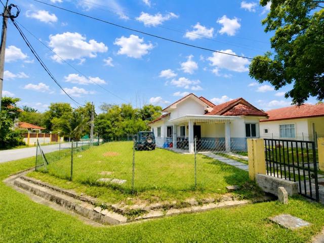 Banglo CORNER LOT dengan EXTRA TANAH di Mahkota Hills Tasik Senangin 1