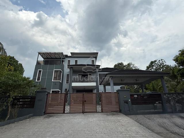 Luxury 3-Storey Bungalow Saujana Impian Golf & Country Resort, Kajan 1