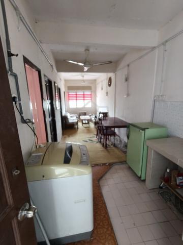Flat Intan Perdana ( Intan Court ) 1