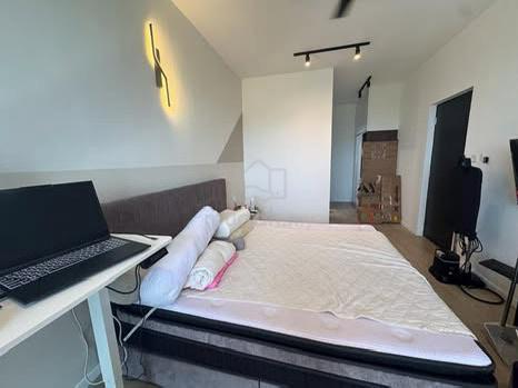 Penang Batu Kawan Master Bedroom with Balcony (Anggun Residence) 1