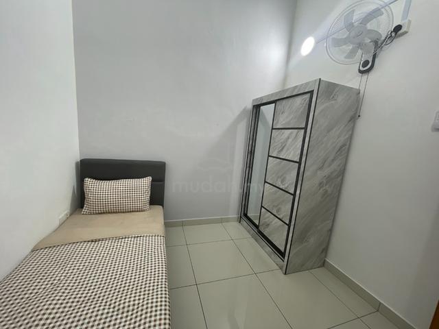 Bukit indah Room For Rent Bus to Tuas to Singapore 1