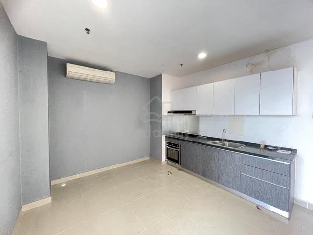 E Suite-Designer Suite @ Emerald Avenue 1