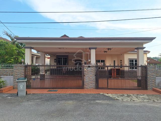 CORNER LOT & NON BUMI Single Storey Bungalow at Sikamat Seremban 1