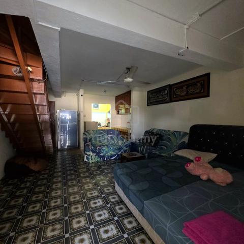 House Desa Setapak Wangsa Maju Kuala Lumpur Depan Surau 1