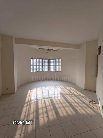 Regency Condominium 1