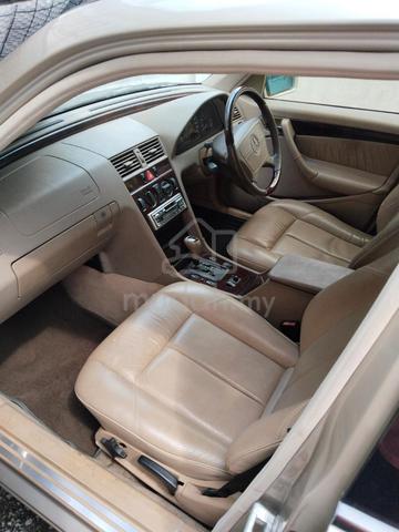 1995 Mercedes Benz 200 2.0 (M) - 2