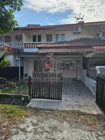 Double storey @ Taman Merak Mas 1