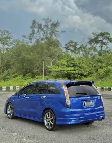 2014 Honda STREAM 1.8 i-VTEC FACELIFT (A) - 2