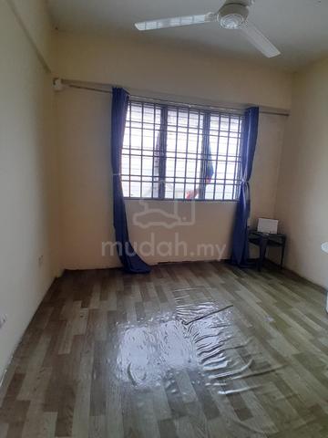 Bilik kosong untuk di sewa di Puchong 1