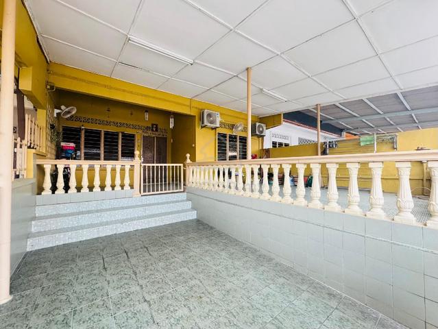 FREEHOLD Renovated Single Storey Terrace House | 24' x 84' 1