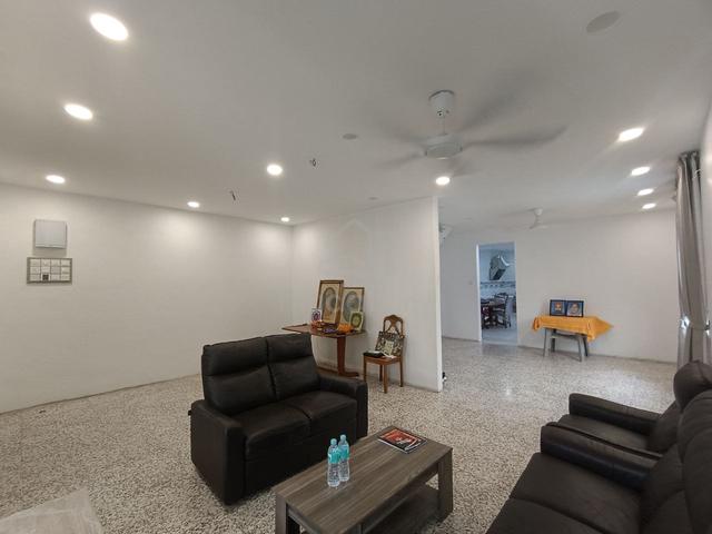 Taman Perwira 2 Storey Semi- D @ Telur Air Tawar, Butterworth For RENT 3