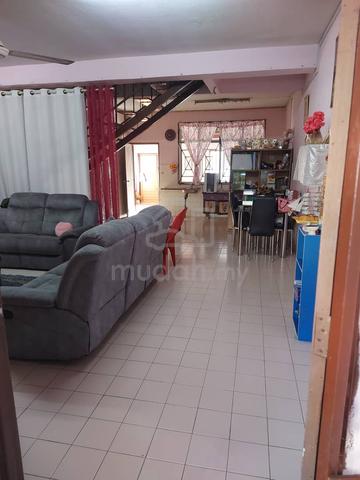 Double Storey Terrace House @ Taman Bukit Kempas, Full Loan Unit 3
