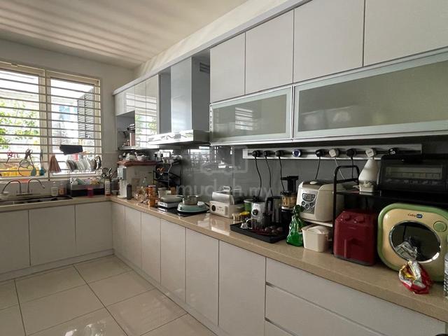 Spacious Freehold 2 Storey Semi D House at Taman Cendana Indah 1