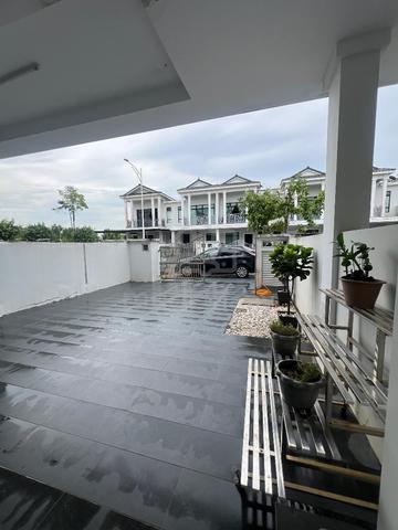 Luxury Euro Style Double Storey Eco Tropics , Kota Masai 1