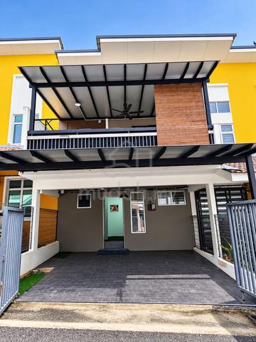 RUMAH CANTIK Fully Furnished Townhouse Tingkat Atas Taman Nuri Sentosa 1