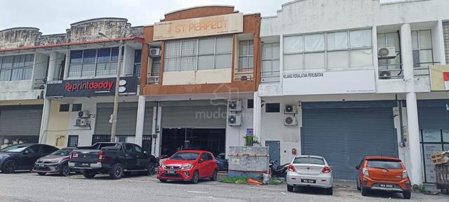 2sty Factory (1900sf) Perindustrian Bukit Serdang Seri Kembangan 1