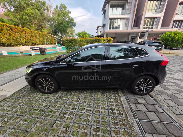 2018 Volvo V40 2.0 T4 (A) - 5