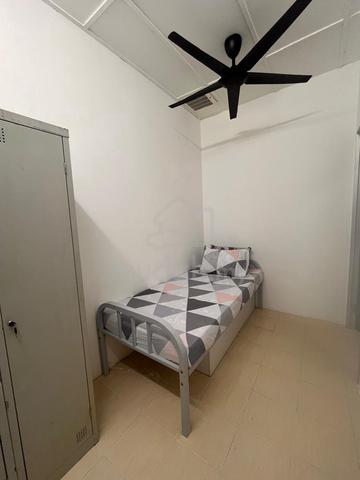 Bilik Single Fully Furnished - 10min to KLIA 1