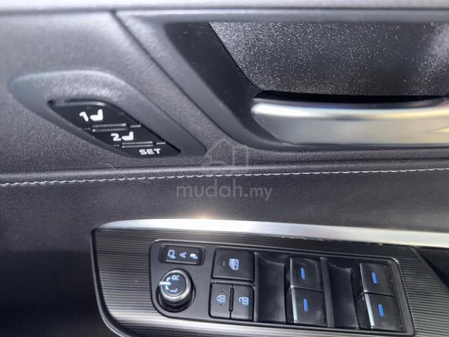 2021 Toyota HARRIER 2.0 LUXURY (A) CBU - 4