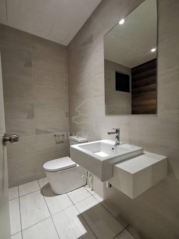 (Rental Room) Premium room | Female | Near MRT | WiFi | Kepong 4