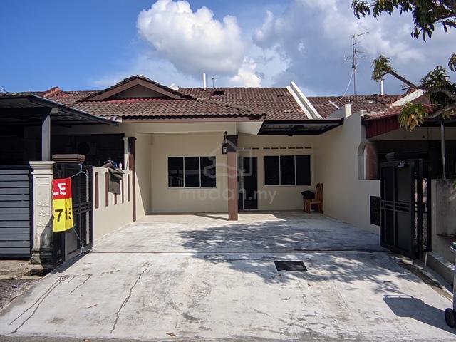 [Open Facing ]-Rumah setingkat taman kota masai untuk DIJUAL 1