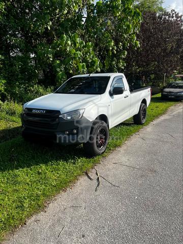2023 Isuzu D-MAX Single Cab 1.9 4X4 (M) - 1