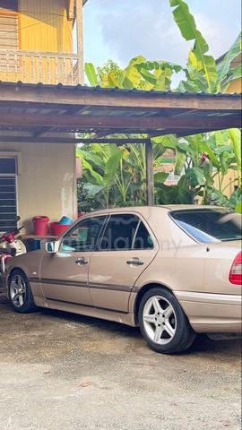 1995 Mercedes Benz 190E LIMITED 2.0 (A) - 4