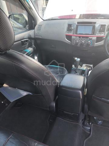2015 Toyota HILUX 3.0 G VNT (A) - 4