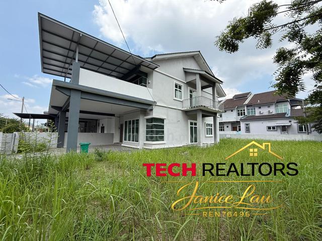 Corner Lot with Big Garden - Double Storey Terrace SP Saujana 1