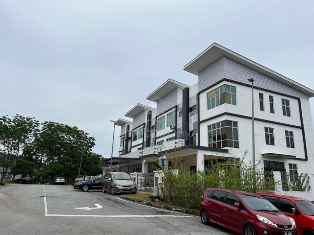 3 Storey Corner Lot Kazen Saujana Brand New Saujana Puchong 4