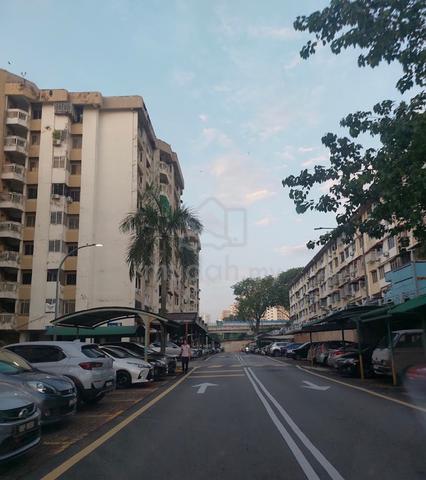 Petaling Indah Condominiums 1