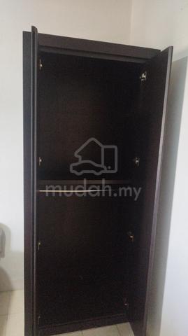 Solid dark wooden 2 door wardrobe - photo 3 of 3